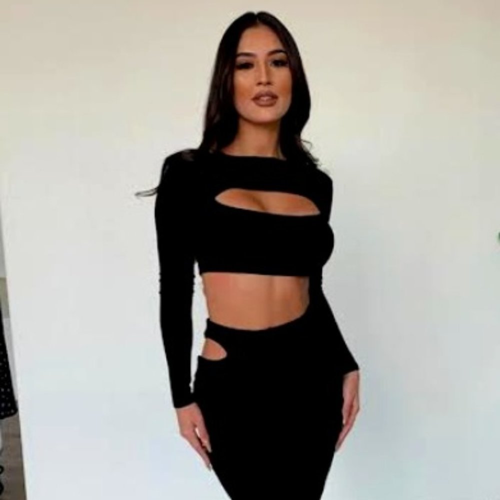 Black Matching Set , 2 piece Crop Top with Peep Hole and Pants